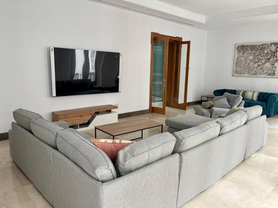 세비야 Fdez Amazing House By Cathedral And Giralda With Private Pool 빌라 외부 사진
