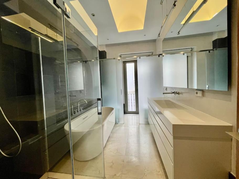 세비야 Fdez Amazing House By Cathedral And Giralda With Private Pool 빌라 외부 사진