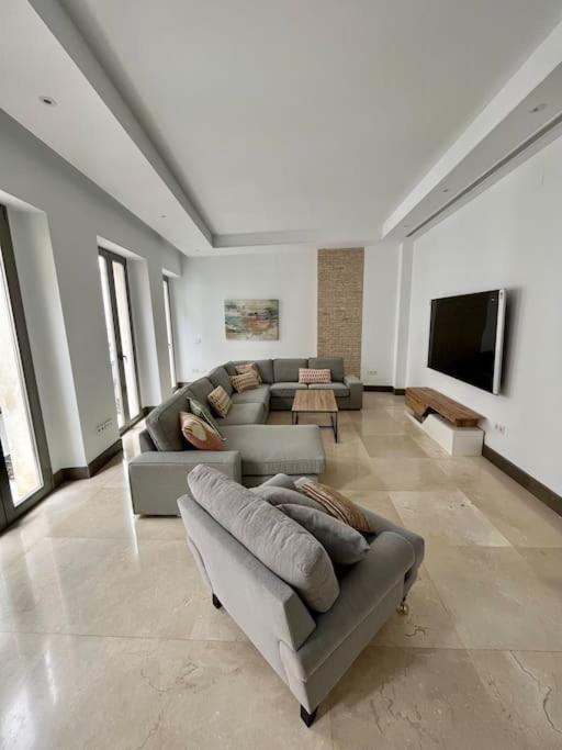 세비야 Fdez Amazing House By Cathedral And Giralda With Private Pool 빌라 외부 사진