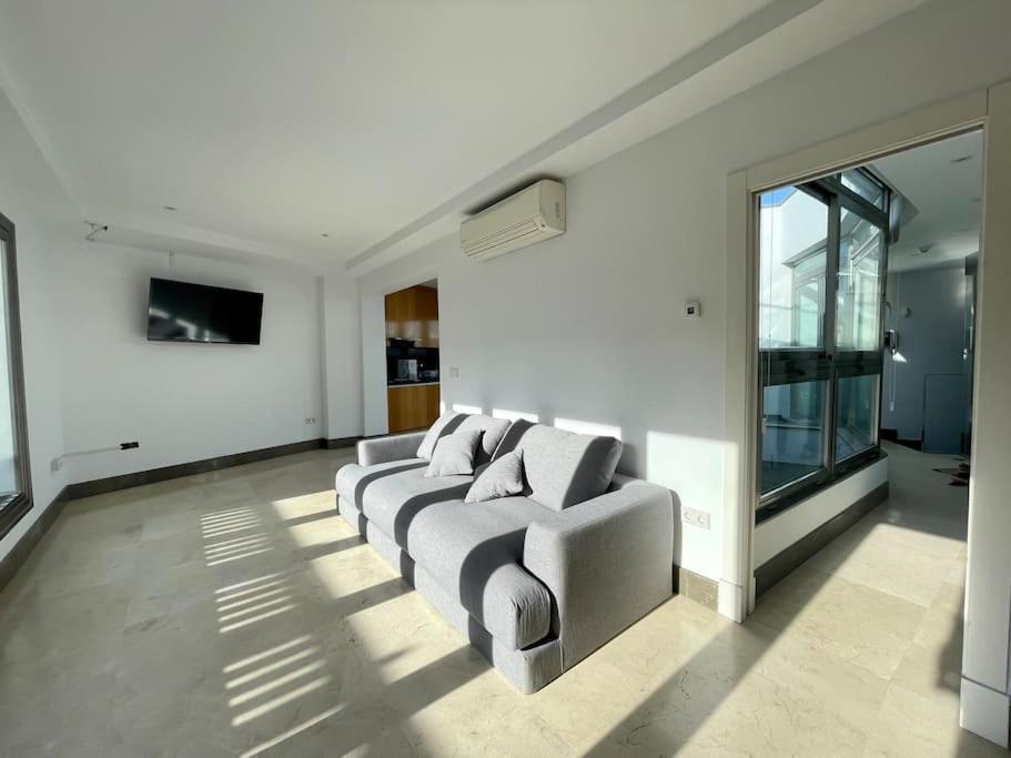 세비야 Fdez Amazing House By Cathedral And Giralda With Private Pool 빌라 외부 사진